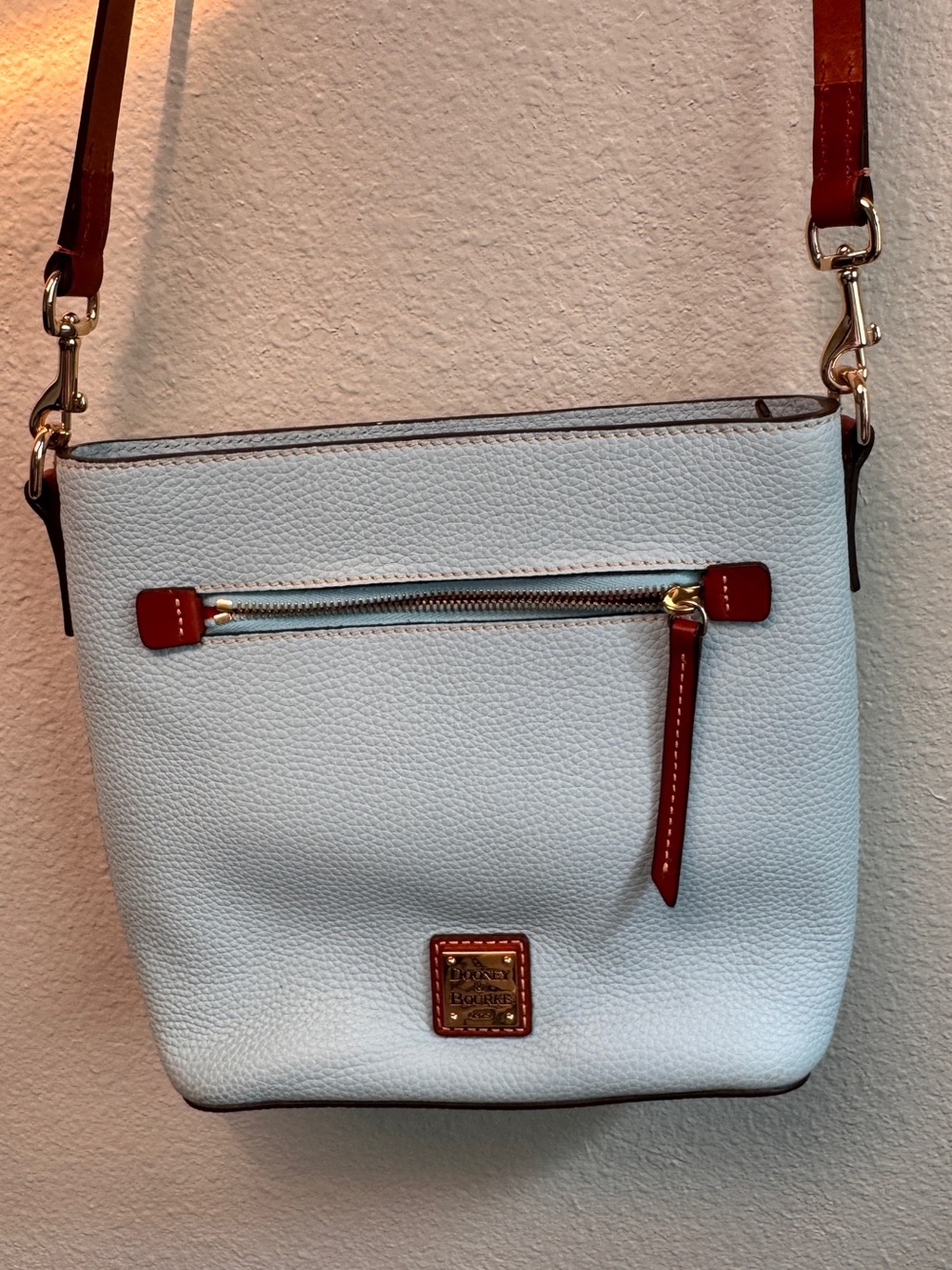 Dooney & Bourke Light Blue Leather Crossbody and wallet - Picture 4 of 13